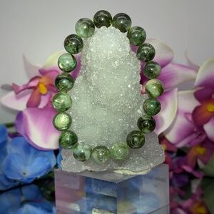 Green Mica Bracelet- 10mm